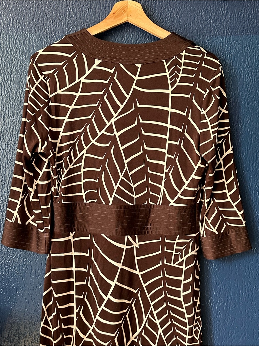 Tory Burch 100% Silk Dress/ Flawed V Neck three-quarter length sleeves M - Picture 6 of 9